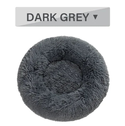 Dark grey fluffy pet bed with a label indicating color selection on a white background