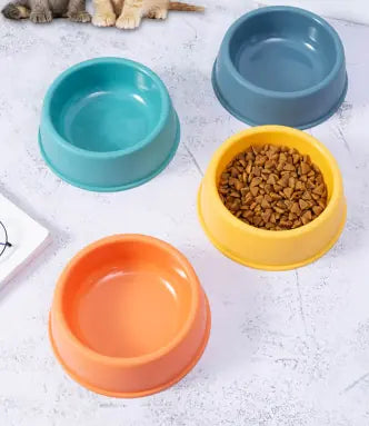 Ant-Proof Round Pet Bowl for Dogs and Cats